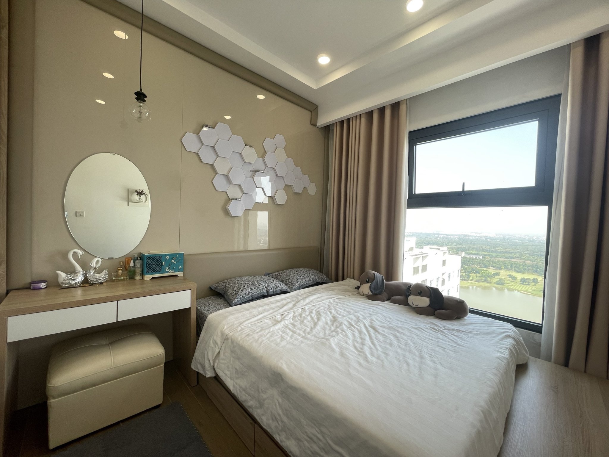2 bedrooms nice apartment in Westbay 8