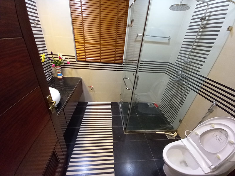 450sqm , 3 bedrooms fully furnished villa in Vuon Mai 12