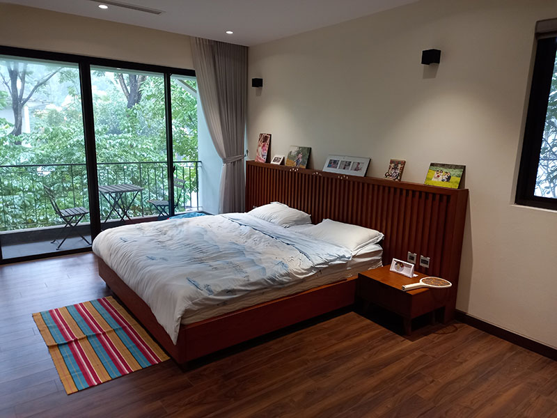 450sqm , 3 bedrooms fully furnished villa in Vuon Mai 13
