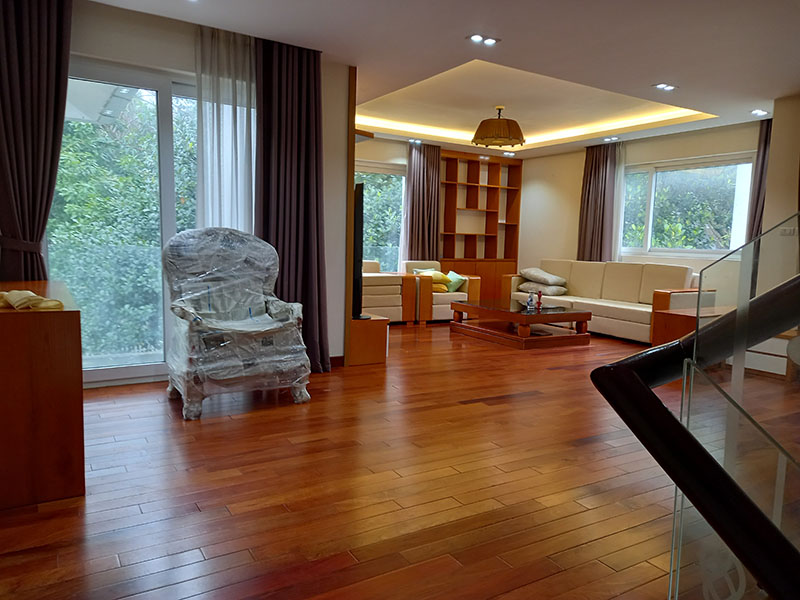 450sqm , 3 bedrooms fully furnished villa in Vuon Mai 2
