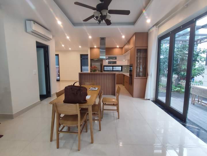 5 bedrooms furnished villa in Mimosa , Ecopark 3
