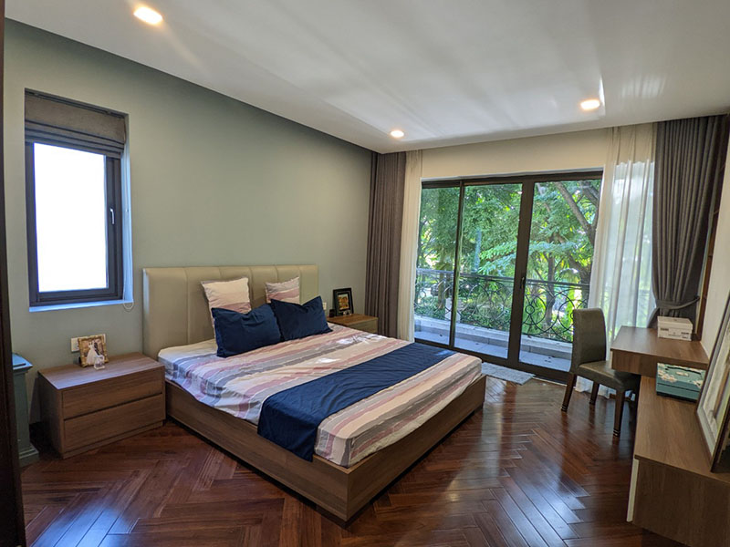 5 bedrooms Parkriver villa for rent , fully furnished 4