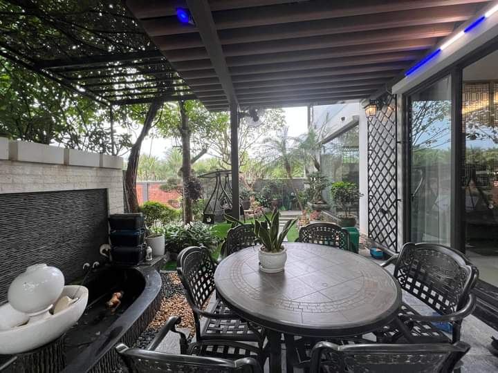 Beautiful 4 bedrooms furnished villa in Mimosa 11