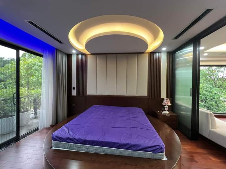 Beautiful 4 bedrooms furnished villa in Mimosa 15