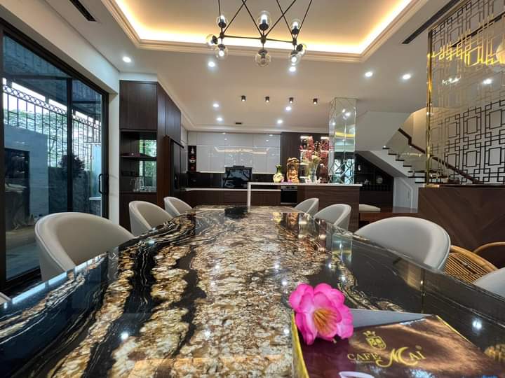 Beautiful 4 bedrooms furnished villa in Mimosa 8