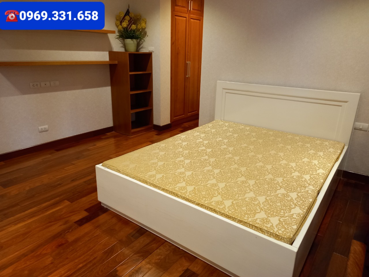 Biệt thự đơn lập sân vườn rộng 3 phòng ngủ, đầy đủ đồ bên Ecopark cho thuê 10
