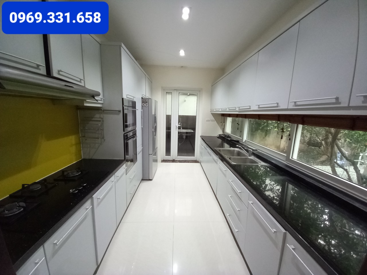 Biệt thự đơn lập sân vườn rộng 3 phòng ngủ, đầy đủ đồ bên Ecopark cho thuê 5
