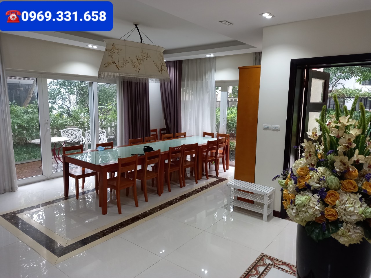 Biệt thự đơn lập sân vườn rộng 3 phòng ngủ, đầy đủ đồ bên Ecopark cho thuê 1