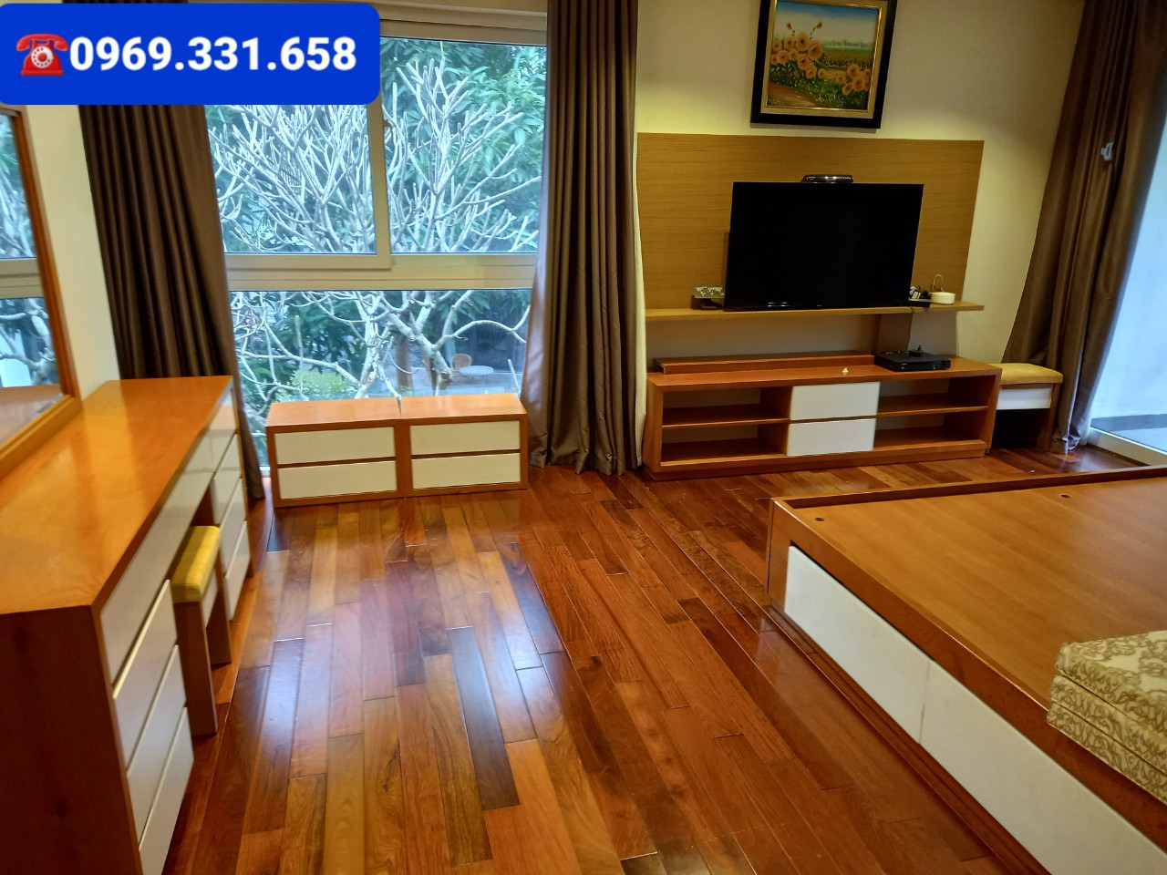 Biệt thự đơn lập sân vườn rộng 3 phòng ngủ, đầy đủ đồ bên Ecopark cho thuê 1