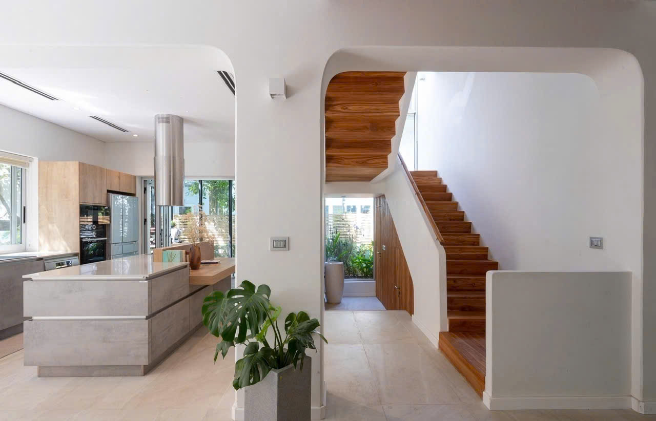 Biệt thự đơn lập sân vườn rộng, full nội thất đẹp bên Vườn tùng Ecopark cần bán 2