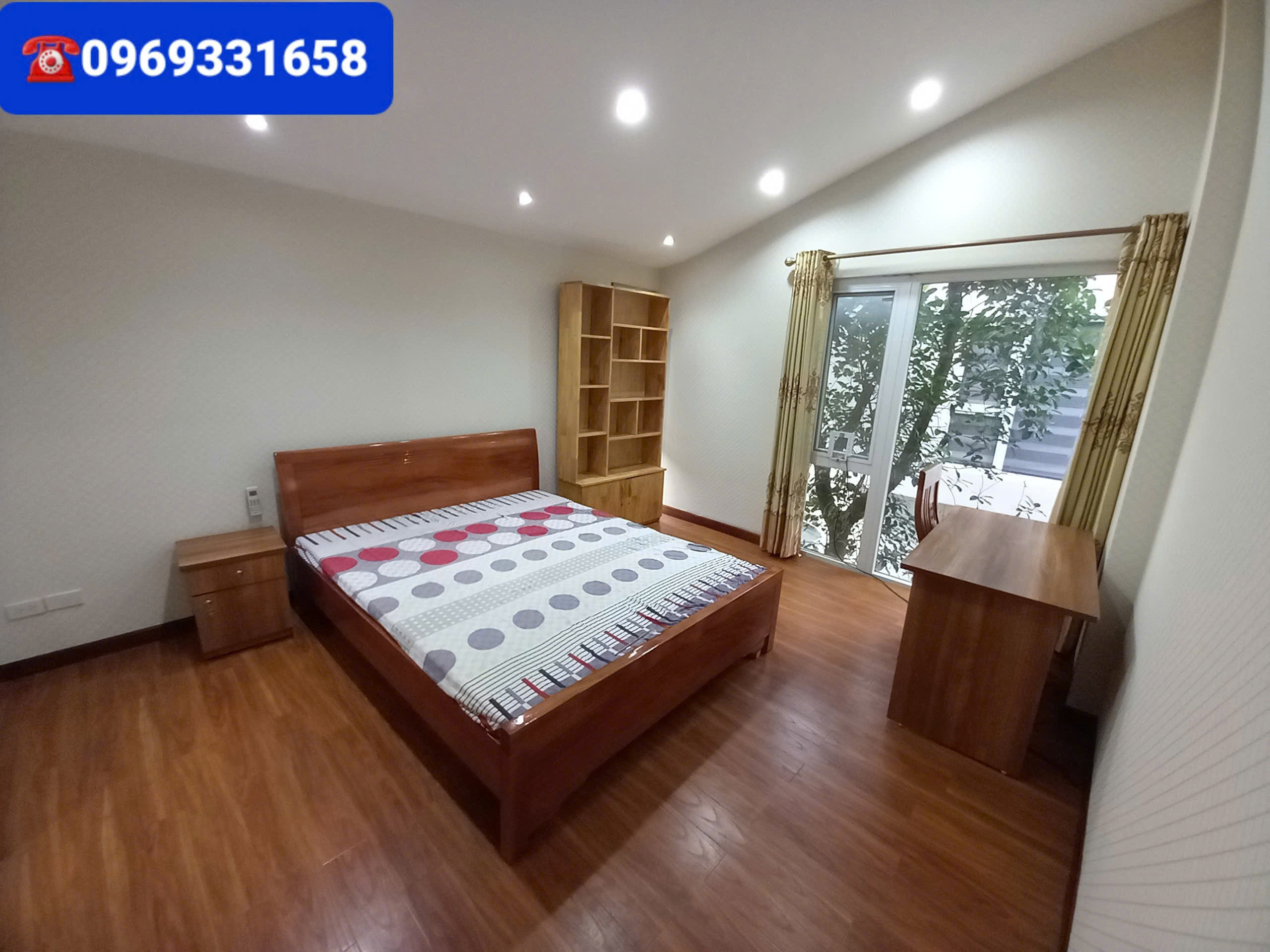 Biệt thự song lập 3 phòng ngủ, đủ đồ giá tốt bên Vườn Tùng Ecopark cần cho thuê 8