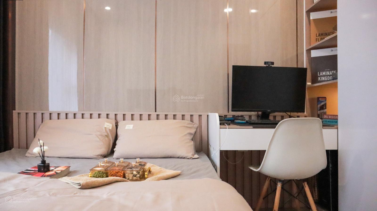 Cần bán gấp căn hộ 1 phòng ngủ +1 diện tích 43m2 full đồ view công viên toà S2.02 Vinhomes Ocean Park 4