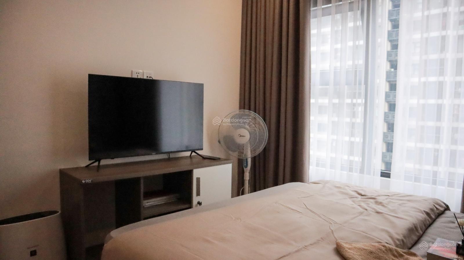 Cần bán gấp căn hộ 1 phòng ngủ +1 diện tích 43m2 full đồ view công viên toà S2.02 Vinhomes Ocean Park 5