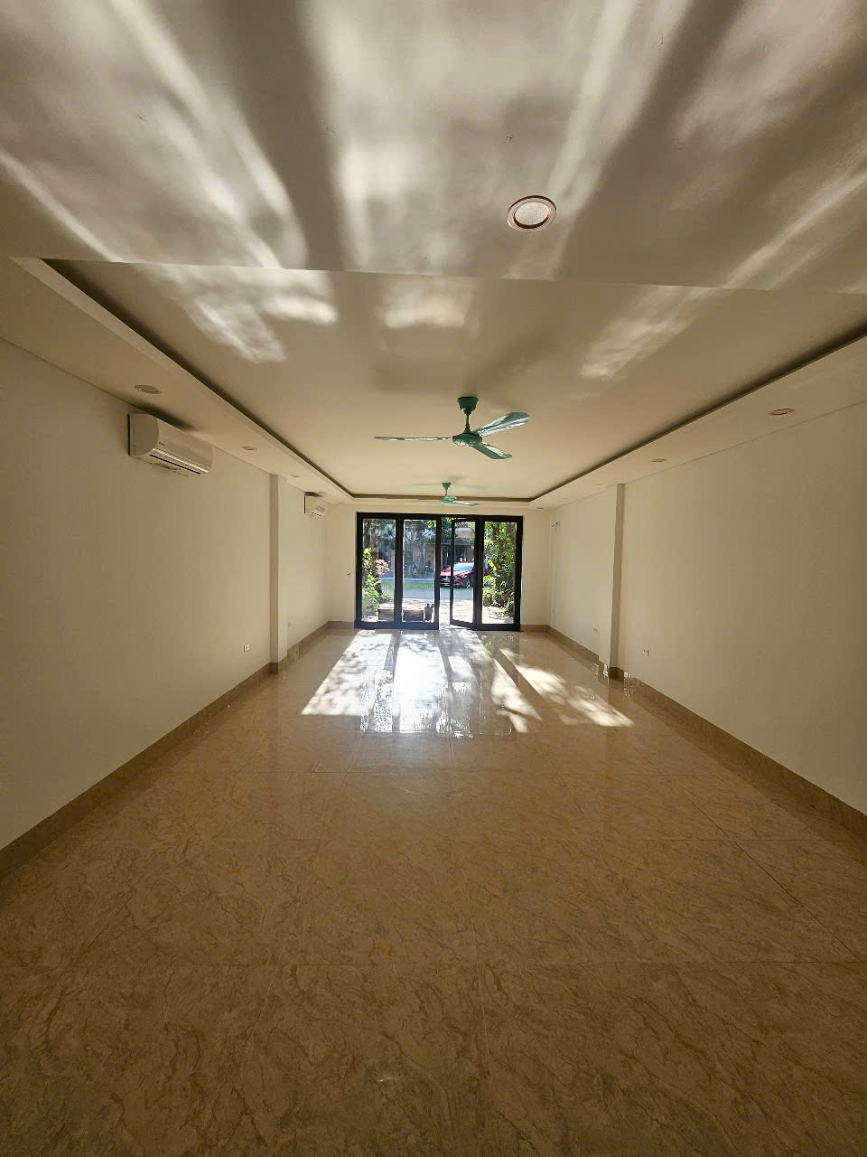 Cần chuyển nhượng căn nhà phố thảo nguyên 90m2, 4 phòng ngủ,đủ đồ đẹp 1