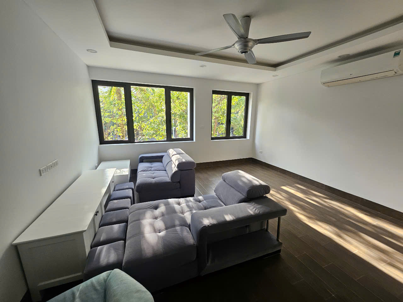 Cần chuyển nhượng căn nhà phố thảo nguyên 90m2, 4 phòng ngủ,đủ đồ đẹp 3