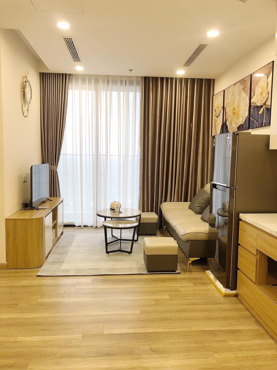 Căn hộ 2 phòng ngủ 1 vệ sinh tại tòa SO1 đầy đủ nội thất cho thuê 1