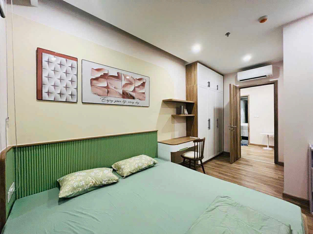 Căn hộ 3 phòng ngủ, full đồ bên tòa Haven park cho thuê 5