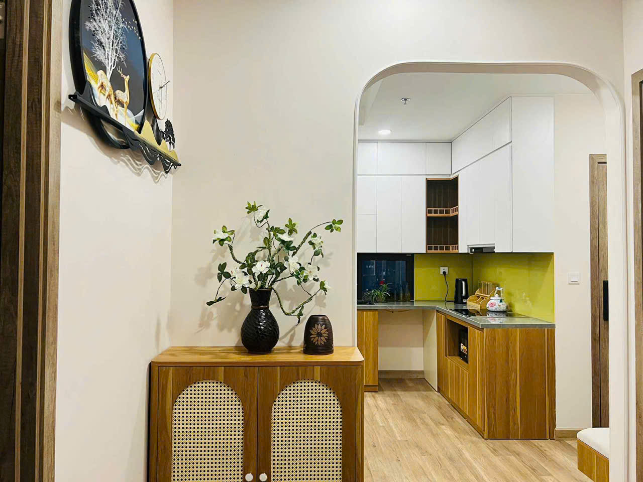 Căn hộ 3 phòng ngủ,full đồ tầng cao bên tòa Haven Park Ecopark cần cho thuê 1