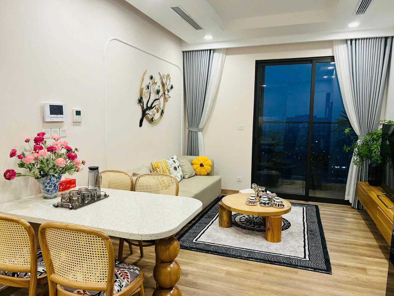 Căn hộ 3 phòng ngủ,full đồ tầng cao bên tòa Haven Park Ecopark cần cho thuê 2