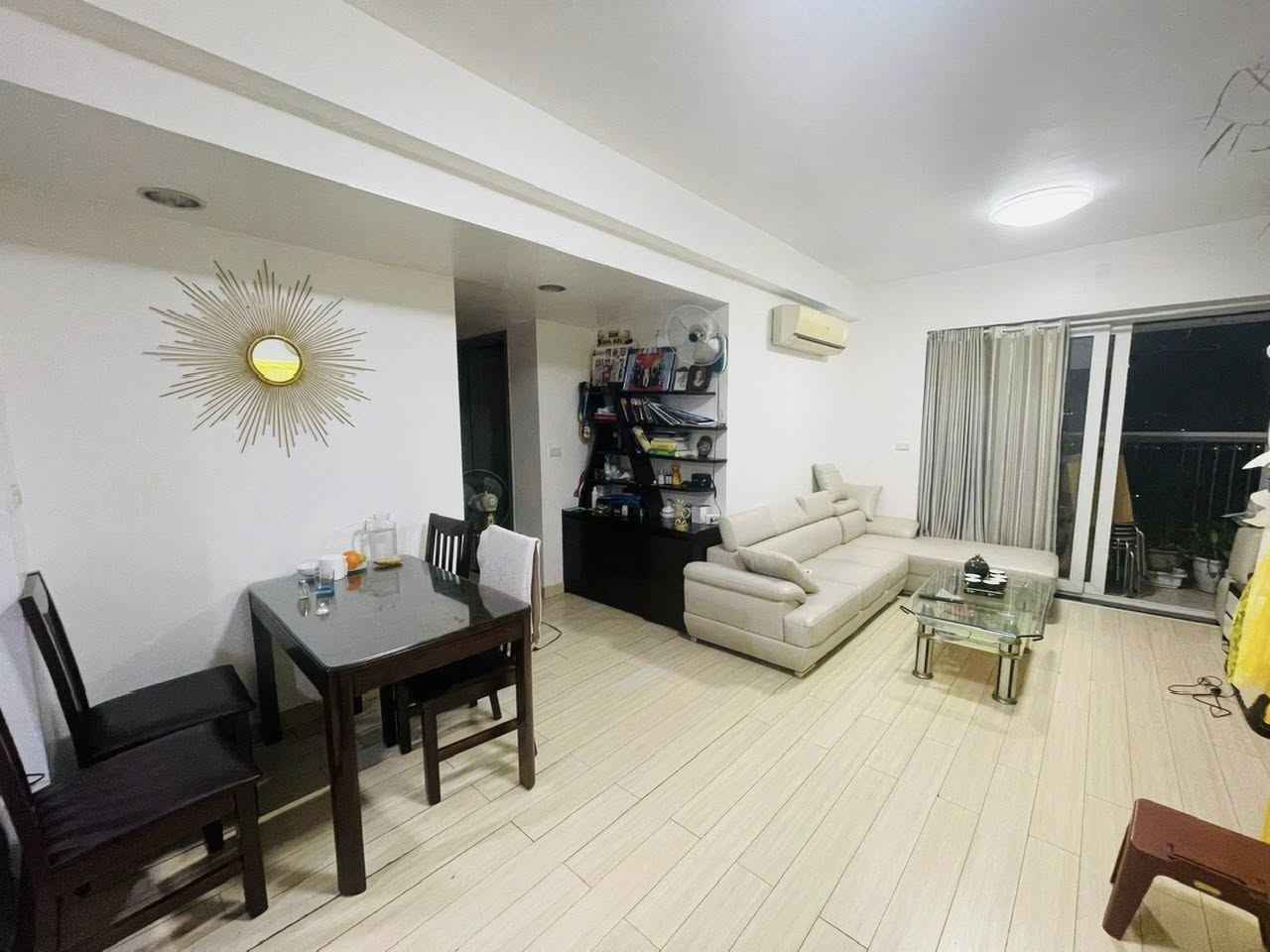 Căn hộ 92m 3 phòng ngủ cần bán tại Rừng Cọ Ecopark 1