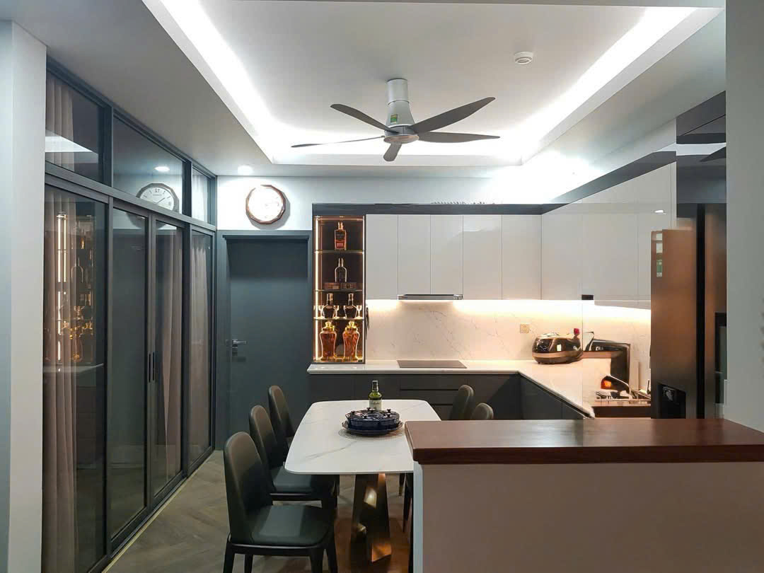 Căn hô Penhouse 200m2,full nội thất cao cấp bên tòa Sky 2 Ecopark cần bán 6