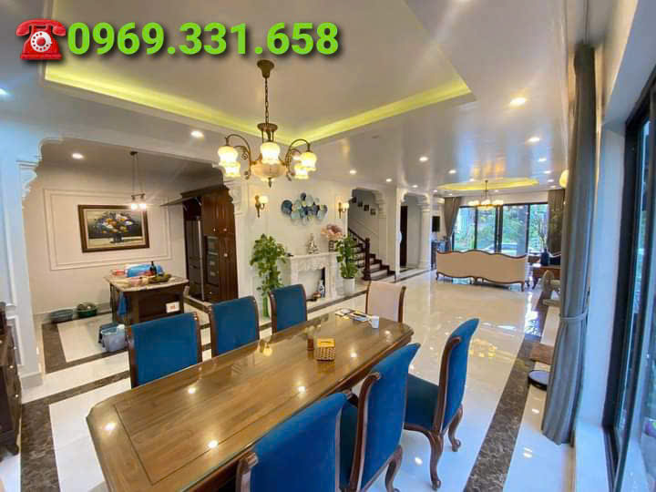 CHO THUÊ BIỆT THỰ 3 PHÒNG NGỦ,ĐỦ ĐỒ BÊN ECOPARK 3
