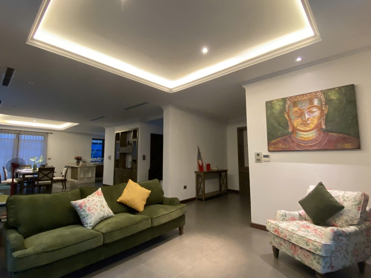 Cho thuê biệt thự Mimosa Ecopark 190m2 x 3 tầng Có sân vườn rộng 1