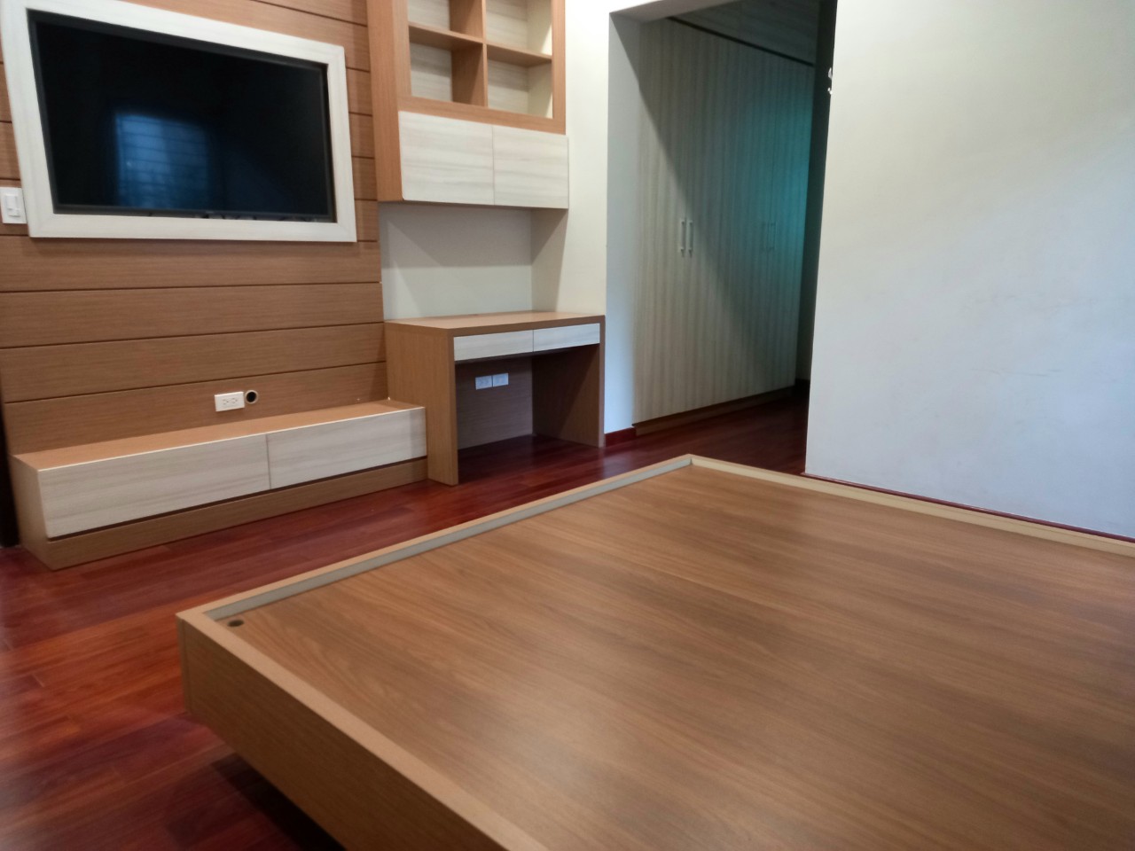 CHO THUÊ BIỆT THỰ SÂN VƯỜN 360M2 BÊN VƯỜN TÙNG ECOPARK, HƯNG YÊN 5
