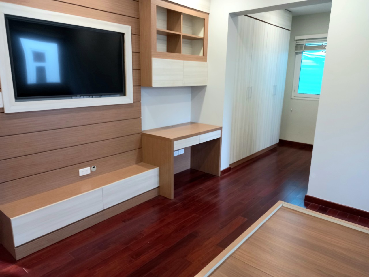 CHO THUÊ BIỆT THỰ SÂN VƯỜN 360M2 BÊN VƯỜN TÙNG ECOPARK, HƯNG YÊN 8
