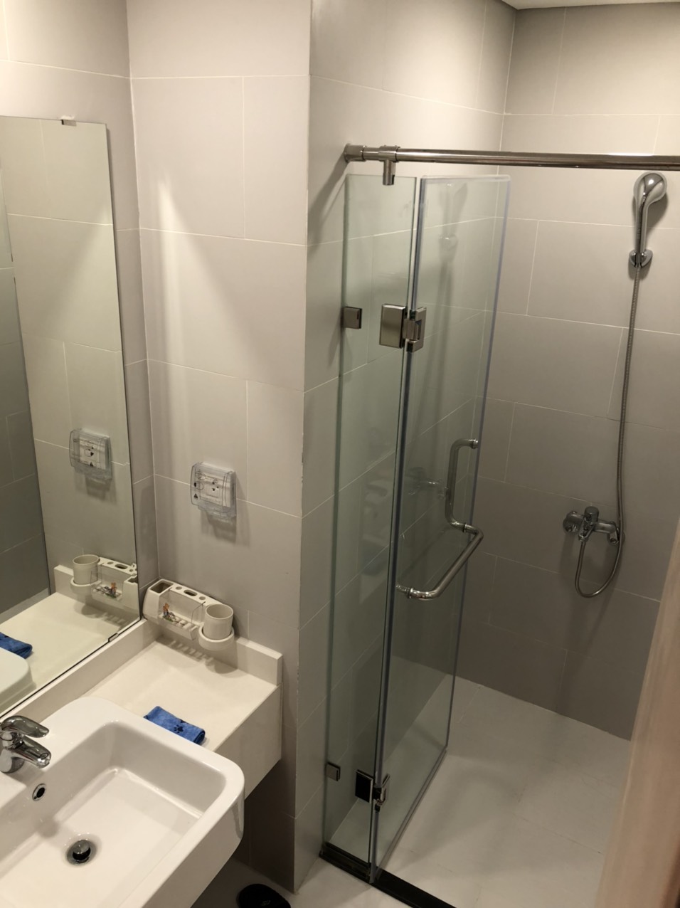 cho thuê căn hộ 50m2,1pn,1wc ở tòa westbay ecopark 8