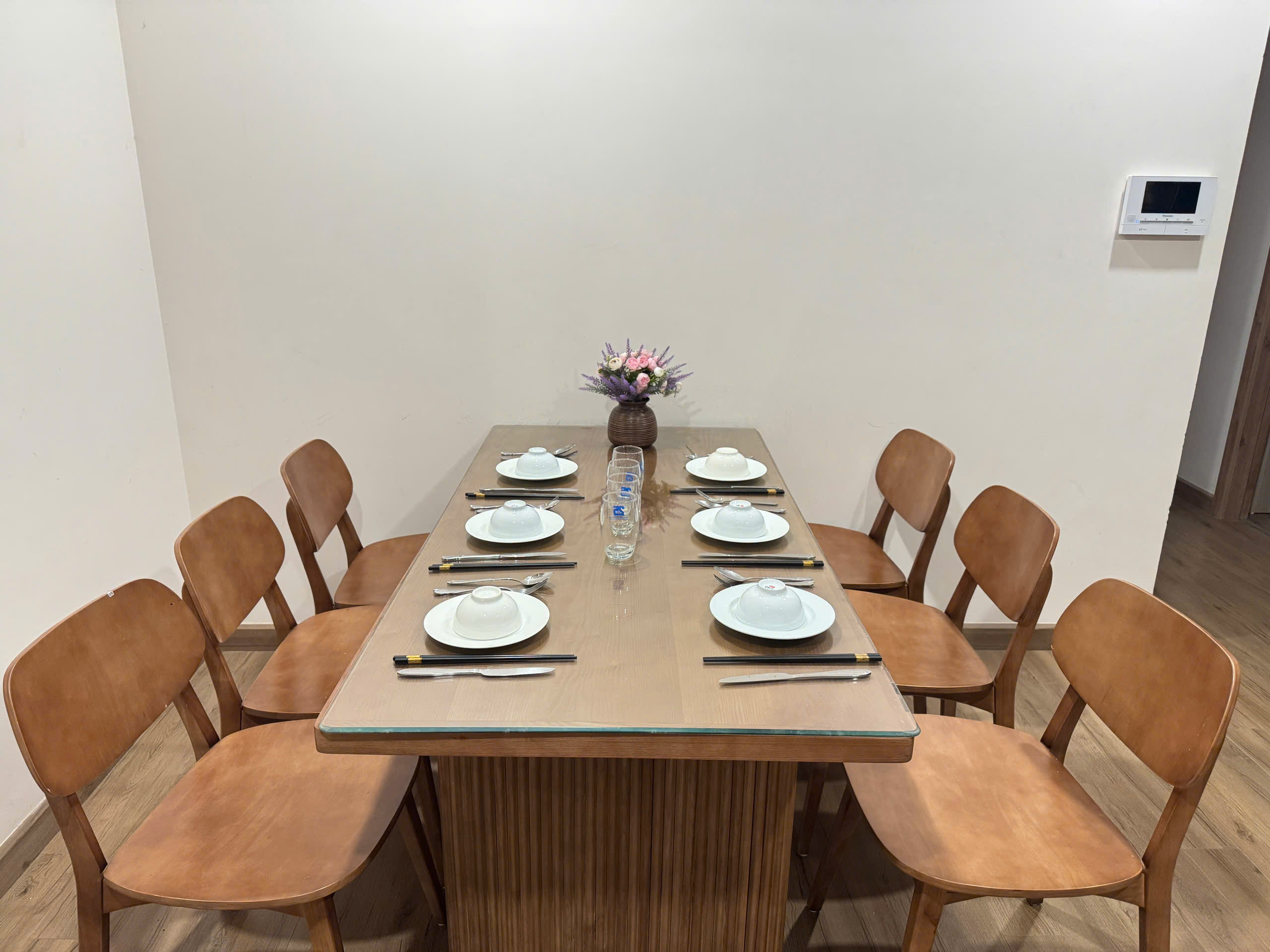 Cho thuê căn hộ tòa S2 sky oasis , 84m2 , 3pn , 2vs ,full nội thất . Giá 12tr 6