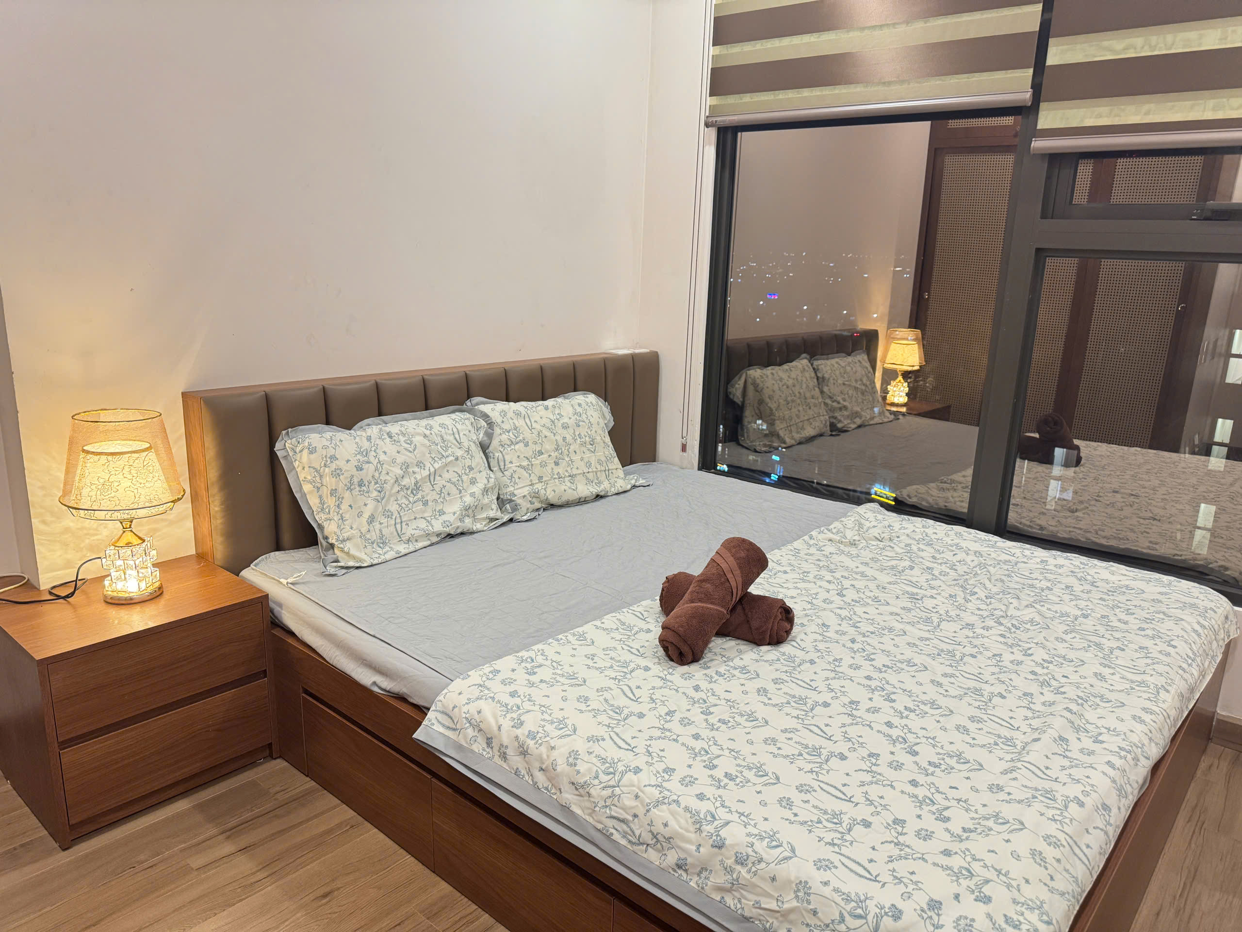 Cho thuê căn hộ tòa S2 sky oasis , 84m2 , 3pn , 2vs ,full nội thất . Giá 12tr 9