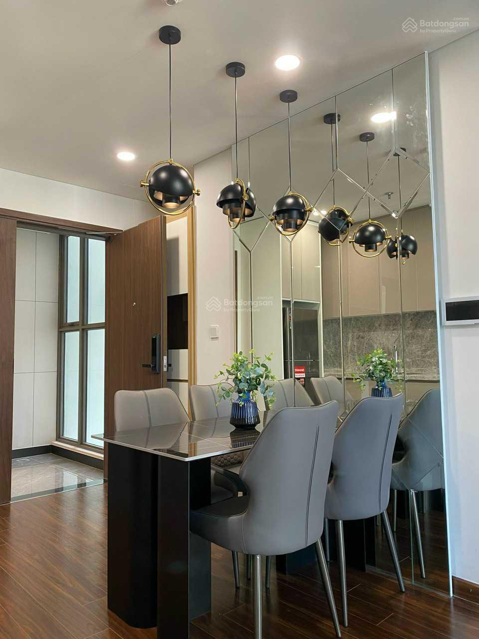 Cho thuê căn hộ toà S2.05 Vinhomes Ocean Park 3 phòng ngủ diện tích 75m2 đủ đồ view trường Vinschool 4