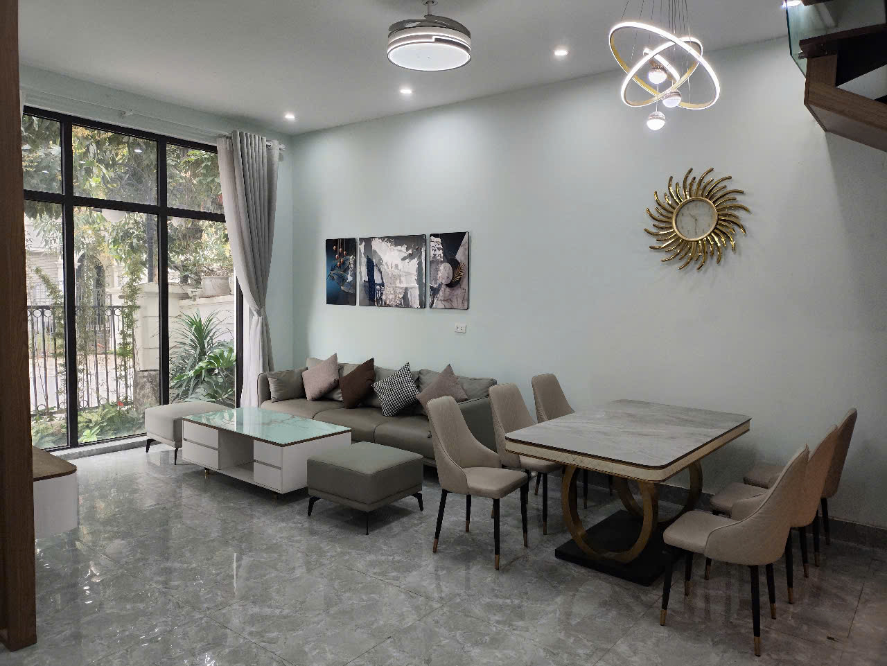 Cho thuê căn liền kề 3 phòng ngủ,đủ đồ giá rẻ bên khu sao biển Vinhomes Ocean park 1 1