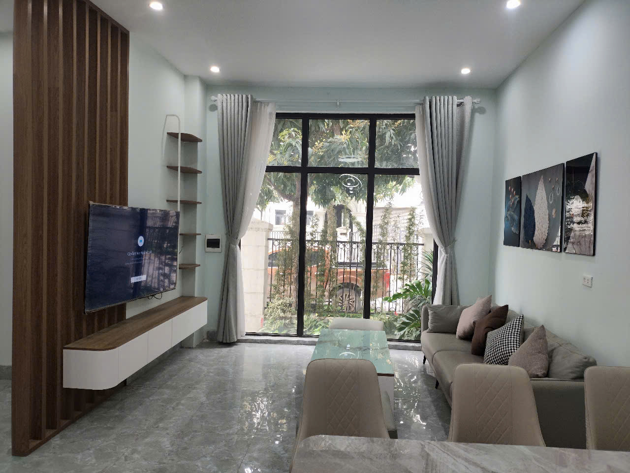 Cho thuê căn liền kề 3 phòng ngủ,đủ đồ giá rẻ bên khu sao biển Vinhomes Ocean park 1 2