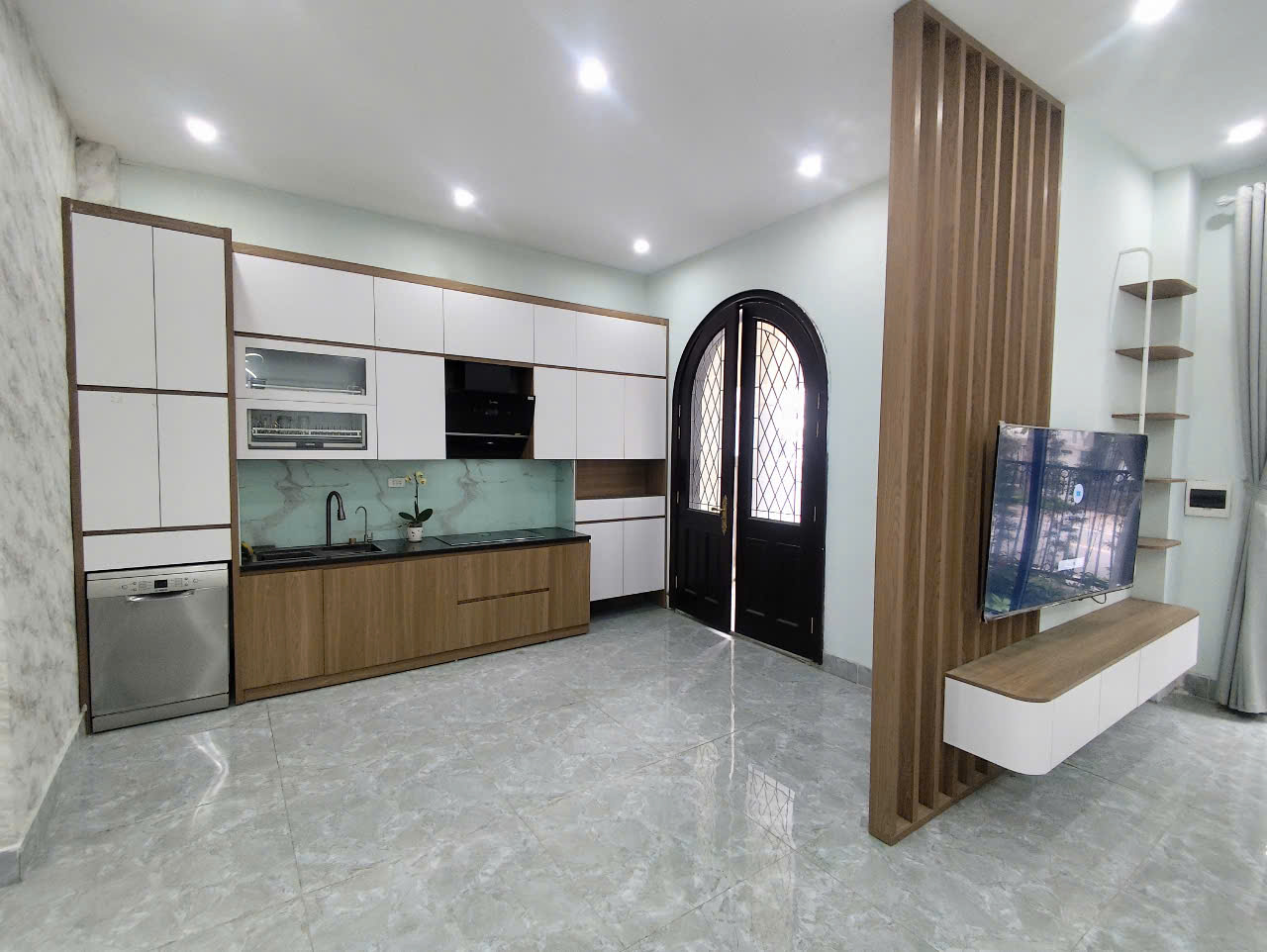 Cho thuê căn liền kề 3 phòng ngủ,đủ đồ giá rẻ bên khu sao biển Vinhomes Ocean park 1 3