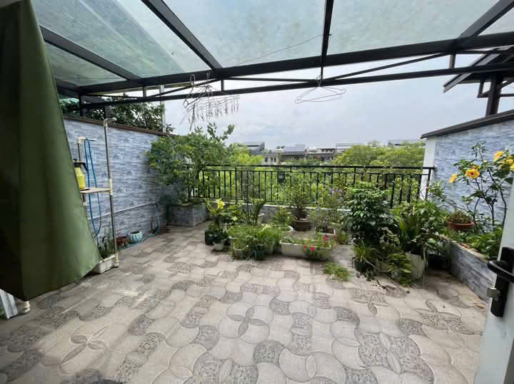 CHO THUÊ CĂN NHÀ PHỐ 90M2 ĐỂ Ở VÀ LÀM VĂN PHÒNG BÊN THẢO NGUYÊN ECOPARK 7