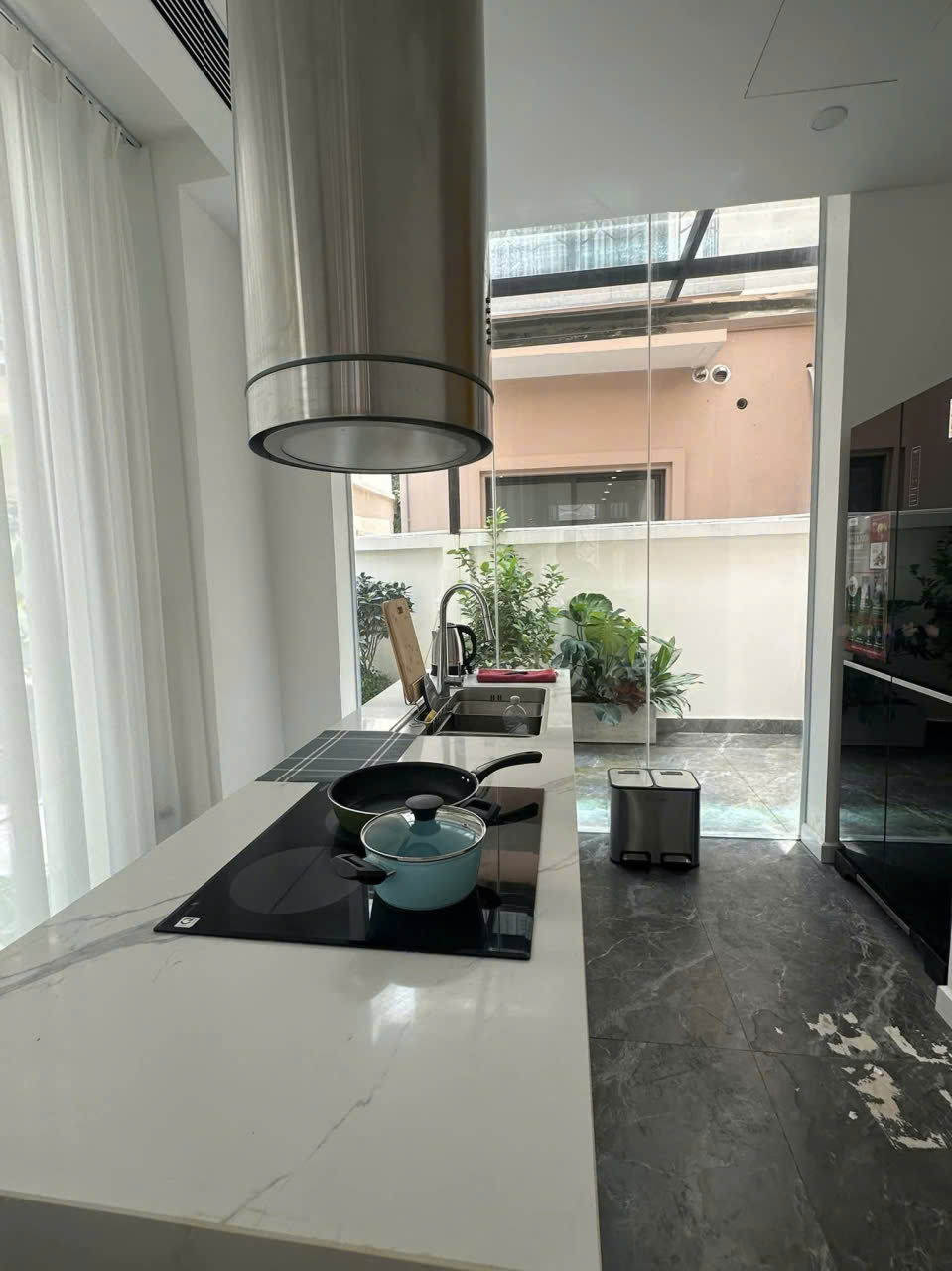 CHO THUÊ NHÀ 5 TẦNG XẺ KHE BÊN VINHOMES OCEANPARK 2 4