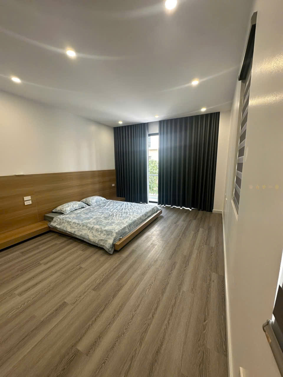 CHO THUÊ NHÀ 5 TẦNG XẺ KHE BÊN VINHOMES OCEANPARK 2 1