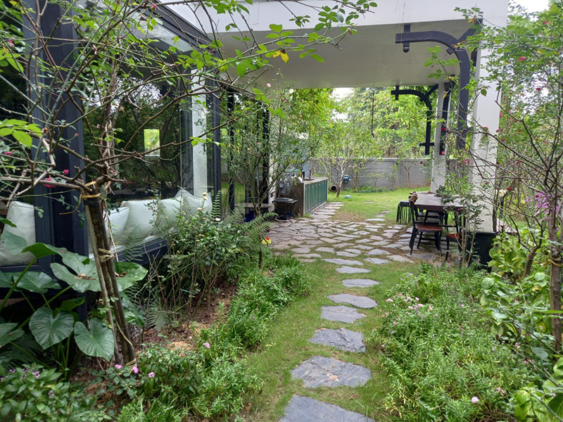 French style villa for rent with 500sqm 1