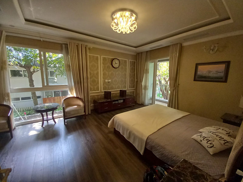 Fully furnished villa in Vuon Mai near Spring Park 9