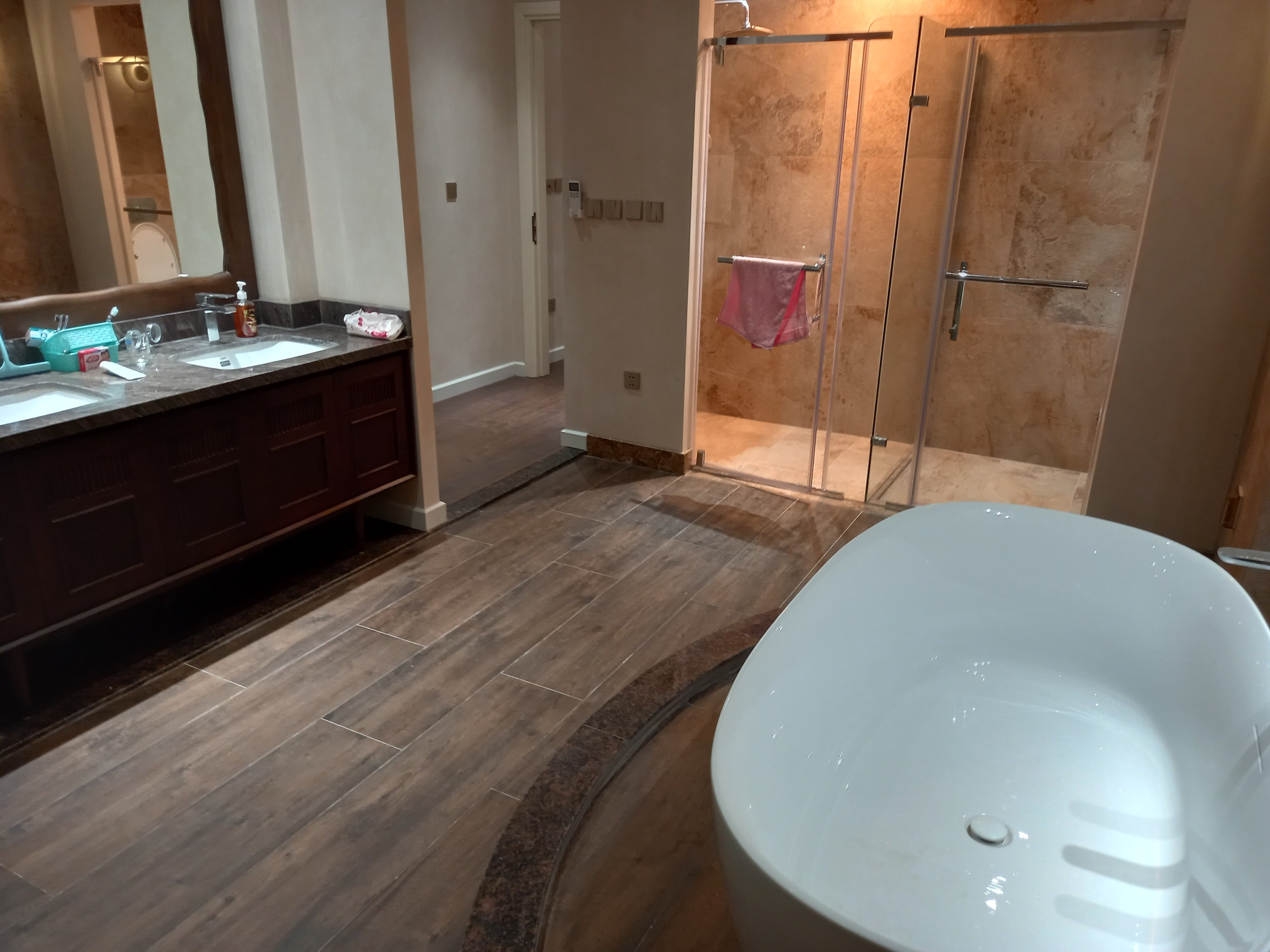 Green villa with 4 bedrooms in Park river 16