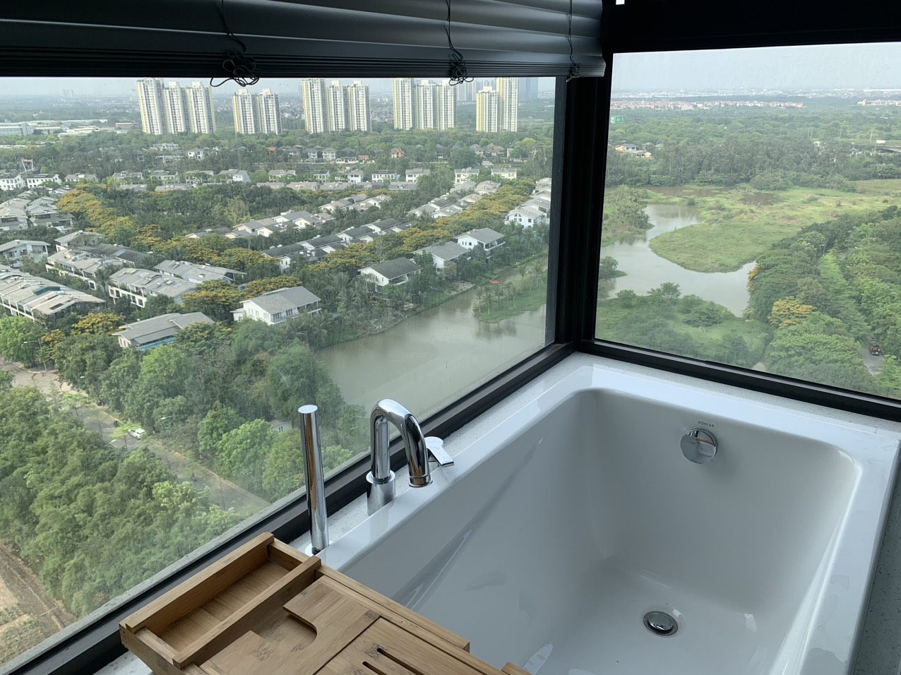 Island view 3 bedrooms apartment in SP sky Oasis 8