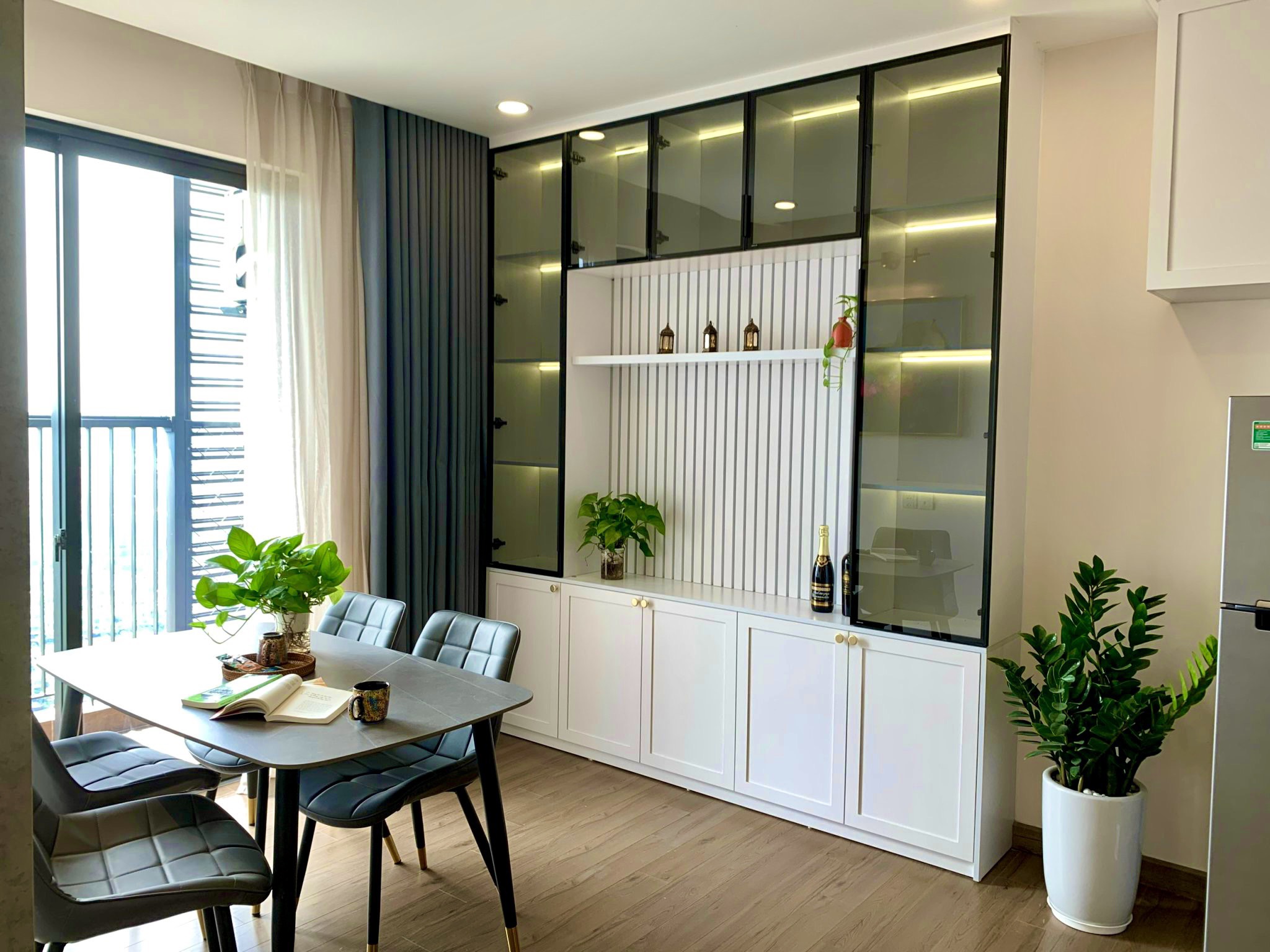 Cho thuê căn hộ 1 phòng ngủ giá tốt,full đồ diện tích: 59m2 tòa Sky Oasis Ecopark Văn Giang -