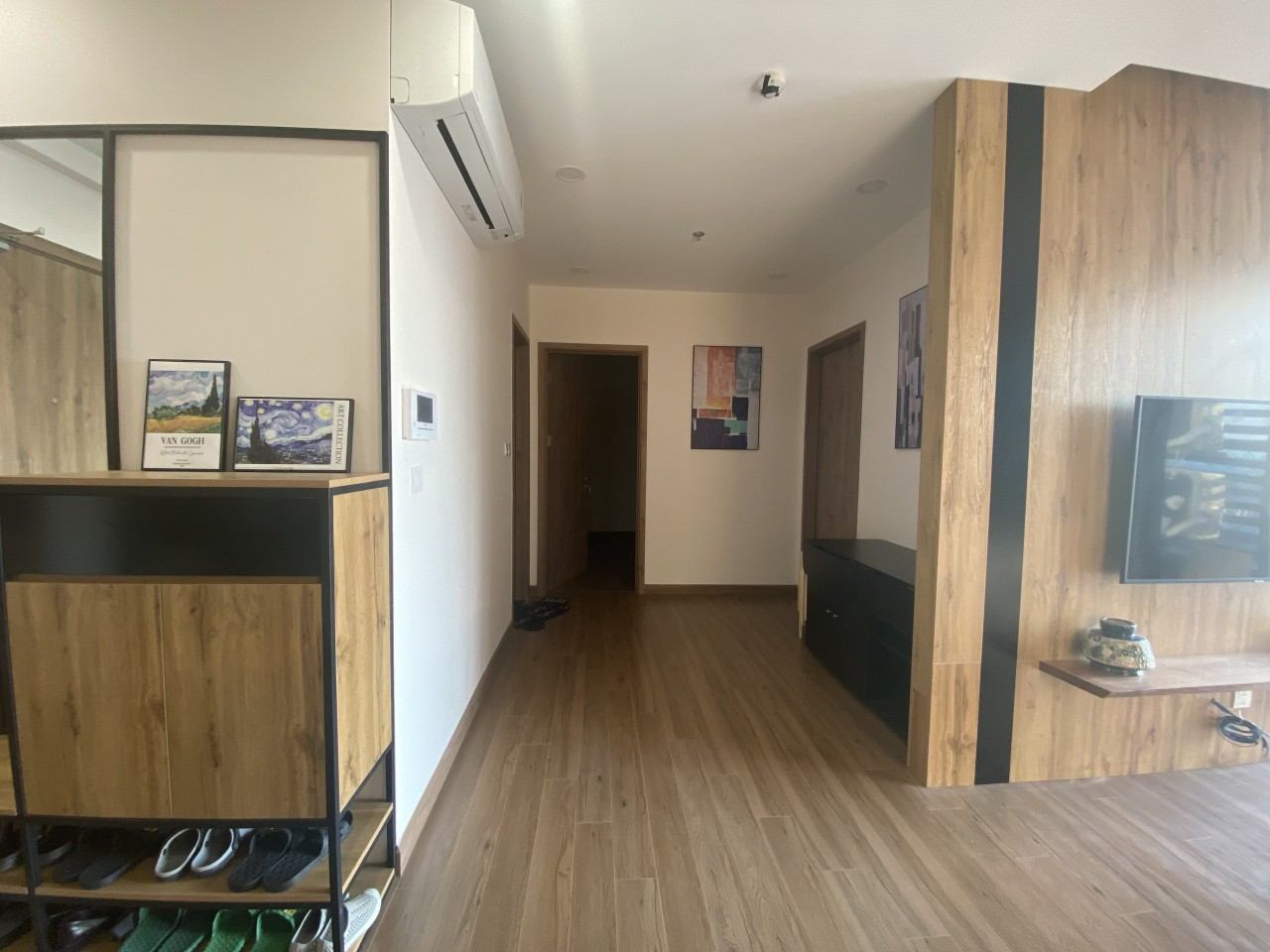 Low floor 2 bedrooms apartment in S3 tower , 4