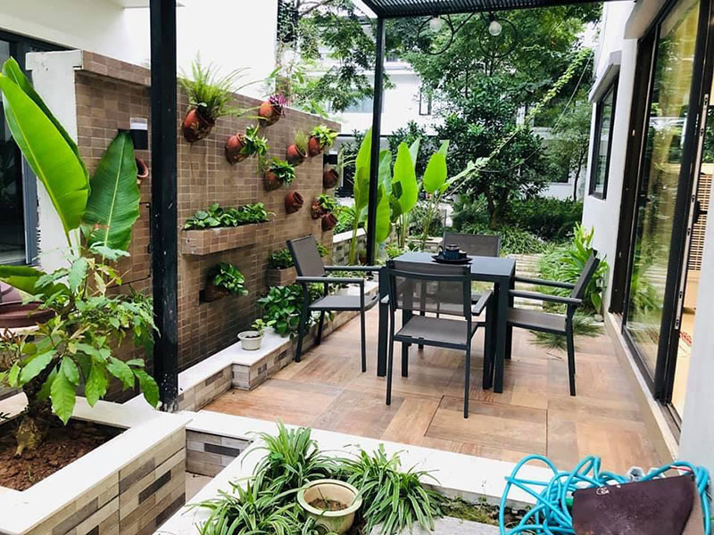 Modern 3 bedrooms villa with nice garden and furniture 2