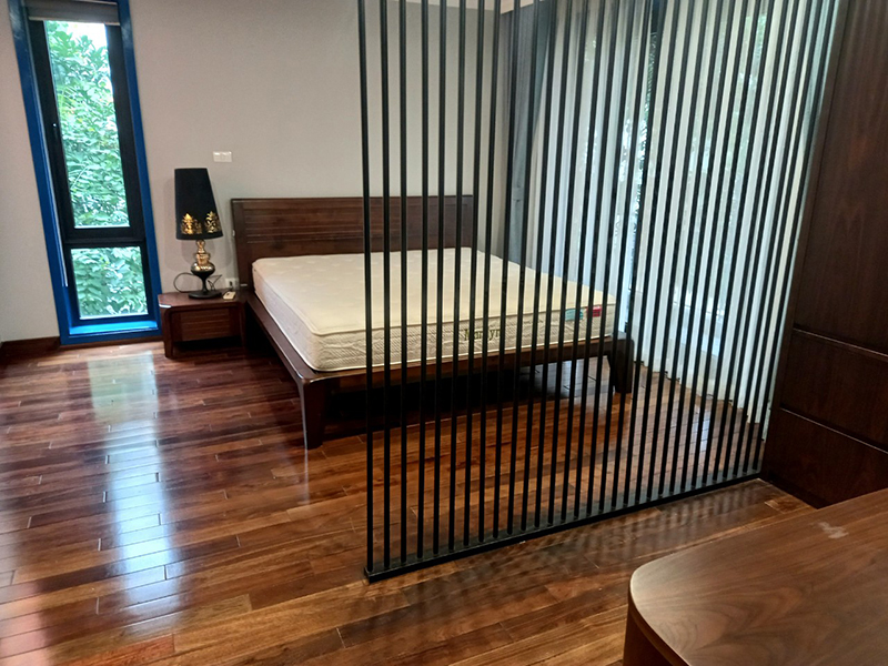 Modern and airy 4 bedrooms villa to rent in Ecopark 12