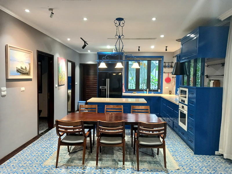 Modern and airy 4 bedrooms villa to rent in Ecopark 5