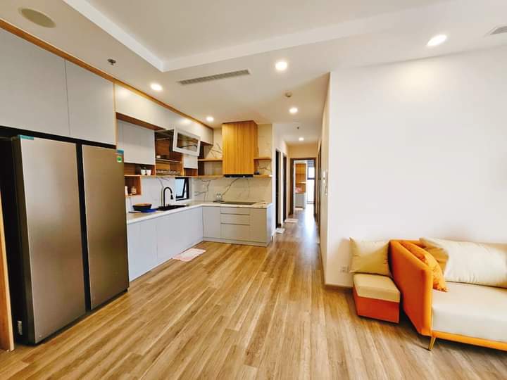 New 3 bedrooms apartment has big balcony in Solforest 4