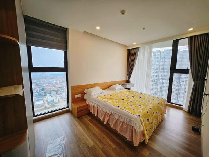 New 3 bedrooms apartment has big balcony in Solforest 5